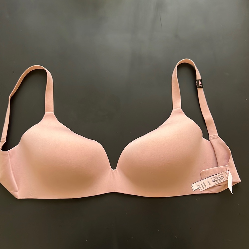 Victoria’s Secret t shirt bra